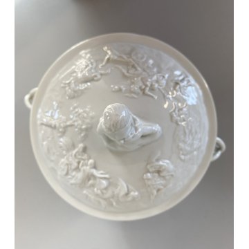 ANTICA TAZZA da PUERPERA Ginori Capodimonte PORCELLANA BIANCA DECORO RILIEVO