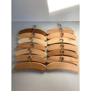 antiche 14 GRUCCE APPENDIABITI per VESTITI BAMBOLE in LEGNO MASSELLO 1950/60