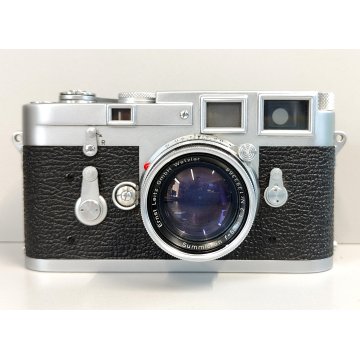 FOTOCAMERA Leica M3 OBIETTIVO Ernst Leitz GmbH Wetzlar SUMMICRON f 5 cm ANNI 50
