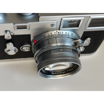 FOTOCAMERA Leica M3 OBIETTIVO Ernst Leitz GmbH Wetzlar SUMMICRON f 5 cm ANNI 50