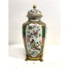 GRANDE VASO URNA PORCELLANA DECORO FIORI UCCELLI CHINOISERIE BASE ZAMPE FERINE