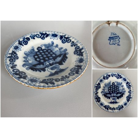 PICCOLO PIATTO da PARETE TERRACOTTA BIANCA BLU Delft HOLLAND Makkum VINTAGE 900