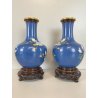 COPPIA VASO CINESE BRONZO CLOISONNE SMALTO POLICROMO DECORO FLOREALE BLU 24 cm/h