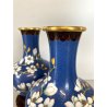 COPPIA VASO CINESE BRONZO CLOISONNE SMALTO POLICROMO DECORO FLOREALE BLU 24 cm/h