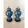 COPPIA VASO CLOISONNE CINESE BRONZO SMALTO DECORO FLOREALE BLU BASE LEGNO 16cm/h