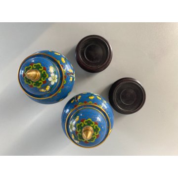 COPPIA VASO CLOISONNE CINESE BRONZO SMALTO DECORO FLOREALE BLU BASE LEGNO 16cm/h