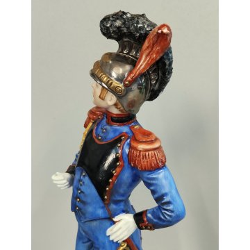 STATUINA FIGURA PORCELLANA CAPODIMONTE Cavalleggero Imperiale SOLDATO Ufficiale