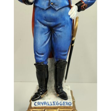 STATUINA FIGURA PORCELLANA CAPODIMONTE Cavalleggero Imperiale SOLDATO Ufficiale