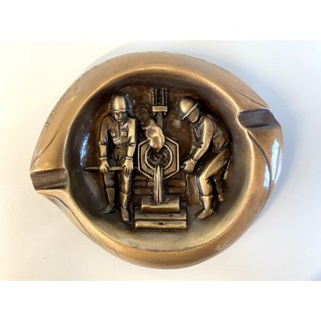 POSACENERE SCULTURA BRONZO DORATO BASSORILIEVO Fonderie D'Arte Fracaro ø23cm '90