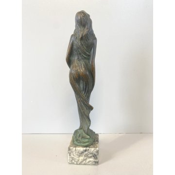 SCULTURA FIGURA FEMMINILE STATUA BRONZO FEMALE FIGURINE SCULPTURE 23,5 cm/h '900