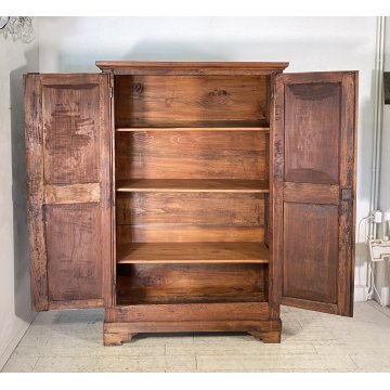ANTICO PICCOLO ARMADIO DUE ANTE GUARDAROBA 800 LEGNO NOCE DISPENSA CUCINA EPOCA