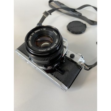 FOTOCAMERA REFLEX CANON AE-1 35mm OBIETTIVO FD 50 1:1,8 JAPAN '70
