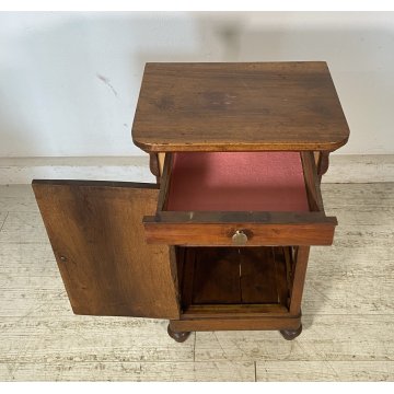 ANTICO COMODINO CAPPUCCINO LEGNO MASSELLO NOCE CASSETTO ANTA SINGOLA EPOCA 1800