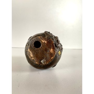 ANTICO CALAMAIO BRONZO con COPERCHIO INCERNIERATO DECORO RILIEVO XVII sec