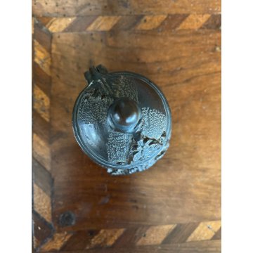 ANTICO CALAMAIO BRONZO con COPERCHIO INCERNIERATO DECORO RILIEVO XVII sec