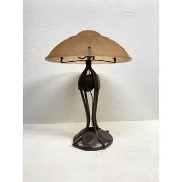 LAMPADA TAVOLO ABATJOUR ART NOUVEAU FERRO BATTUTO VETRO SATINATO 2 LUCI 47 cm/h