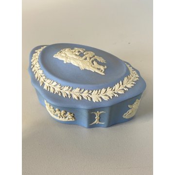 SCATOLA OVALE COPERCHIO Wedgwood blue PORCELLANA BISCUIT DECORO NEOCLASSICO 11cm