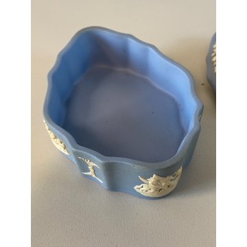 SCATOLA OVALE COPERCHIO Wedgwood blue PORCELLANA BISCUIT DECORO NEOCLASSICO 11cm