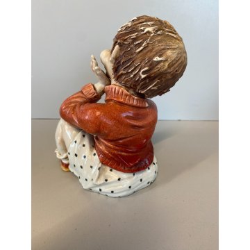 STATUINA VINTAGE FIGURA PORCELLANA CAPODIMONTE FIRMA "Ponti" BAMBINO SEDUTO '900