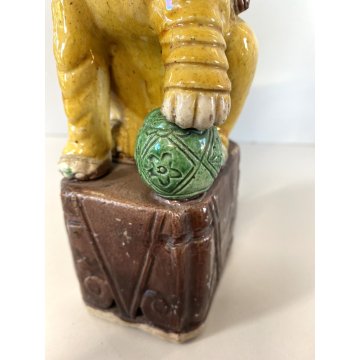 STATUINA CANE FOO  PORCELLANA SMALTO GIALLO LEONE GUARDIANO CINA XX sec. 25cm/h