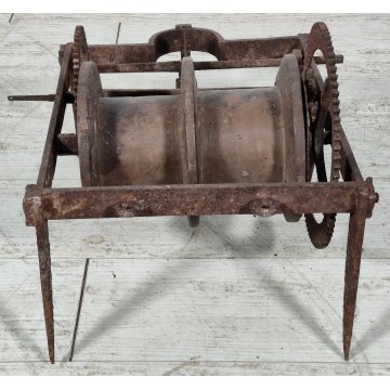 ANTICO Girarrosto MECCANICO da CAMINO Strumento a Peso FERRO BATTUTO epoca 1700 ANTICO Girarrosto MECCANICO da CAMINO Strumento a Peso FERRO BATTUTO epoca 1700