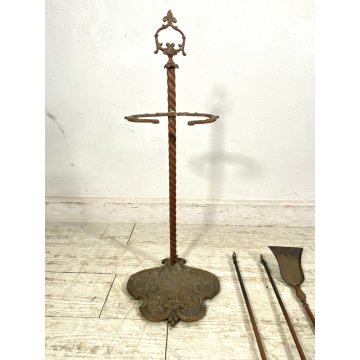 ANTICO SET ATTREZZI UTENSILI CAMINO OTTONE FERRO PINZA PALETTA PATINA EPOCA