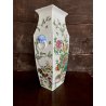 VASO PORCELLANA CINESE FAMILLE ROSE ANSE FIORI PEONIE GALLI VERDE CELADON XX sec