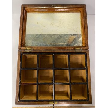 ANTICO COFANETTO SCATOLA LEGNO RADICA NOCE  COPERCHIO BOMBATO DECORO VITTORIANO