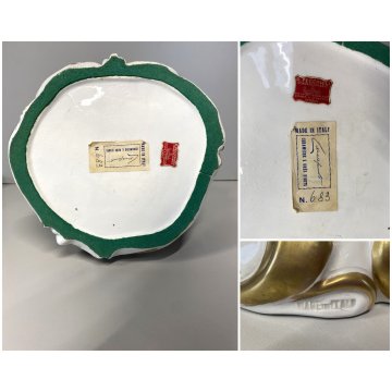 SCULTURA Cacciapuoti PORCELLANA POLICROMA FIGURA NUMISMATICO FRANCOBOLLI 34 cm/h