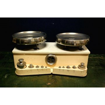 ANTICA BILANCIA 2 PIATTI CUCINA NEGOZIO PESA MARMO LEGNO FERRO Set 10 PESI '900