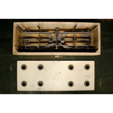 ANTICA BILANCIA 2 PIATTI CUCINA NEGOZIO PESA MARMO LEGNO FERRO Set 10 PESI '900