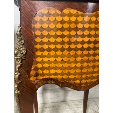 COPPIA COMODINI LUIGI XV LEGNO INTARSIATO EPOC 900 CASSETTI DECORI BRONZO DORATO