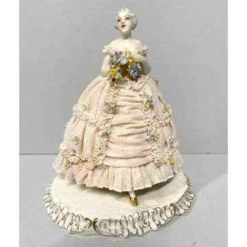 STATUINA PORCELLANA CAPODIMONTE "Fabris" FIGURA DAMA con FIORI TULLE RESTAURI