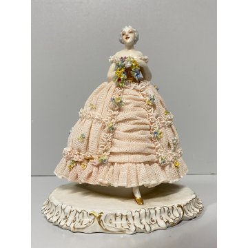 STATUINA PORCELLANA CAPODIMONTE "Fabris" FIGURA DAMA con FIORI TULLE RESTAURI