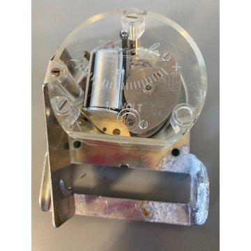 RARO OROLOGIO da PARETE INDUSTRIALE Elettromeccanico Kienzle ø 32cm NON FUNZIONA