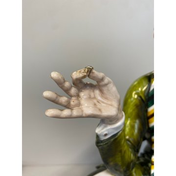 SCULTURA Cacciapuoti PORCELLANA POLICROMA FIGURA NUMISMATICO FRANCOBOLLI 34 cm/h