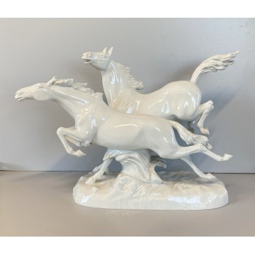 FIGURA CAVALLI al GALOPPO PORCELLANA MH. Fritz  FREEDOM WHITE HORSES 27 cm/h ca