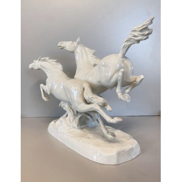 FIGURA CAVALLI al GALOPPO PORCELLANA MH. Fritz  FREEDOM WHITE HORSES 27 cm/h ca