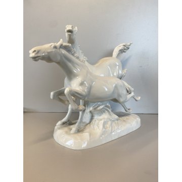 FIGURA CAVALLI al GALOPPO PORCELLANA MH. Fritz  FREEDOM WHITE HORSES 27 cm/h ca