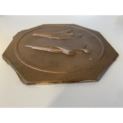 PLACCA COMMEMORATIVA OTTAGONALE BASSORILIEVO METALLO BRONZATO AEREI ø 25 cm '900