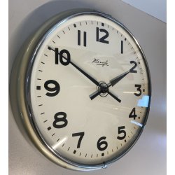 RARO OROLOGIO da PARETE INDUSTRIALE Elettromeccanico Kienzle ø 32cm NON FUNZIONA