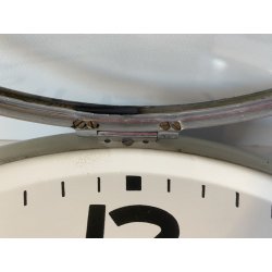 RARO OROLOGIO da PARETE INDUSTRIALE Elettromeccanico Kienzle ø 32cm NON FUNZIONA