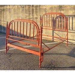 ANTICO LETTO ROSSO IN FERRO E OTTONE LIBERTY OLD BED CAMERA PIAZZA E MEZZA