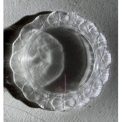 PIATTO CRISTALLO "Honfleur" GERANIUM LEAF Lalique  FRANCE CLEAR CRYSTAL ø27,5cm