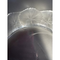 PIATTO CRISTALLO "Honfleur" GERANIUM LEAF Lalique  FRANCE CLEAR CRYSTAL ø27,5cm