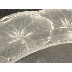 PIATTO CRISTALLO "Honfleur" GERANIUM LEAF Lalique  FRANCE CLEAR CRYSTAL ø27,5cm
