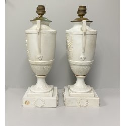 COPPIA LAMPADA TAVOLO VASO BIANSATO PORCELLANA BISCUIT DECORO SCENA Neoclassica