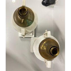 COPPIA LAMPADA TAVOLO VASO BIANSATO PORCELLANA BISCUIT DECORO SCENA Neoclassica