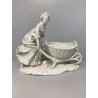 FIGURA CERAMICA Biscuit GIOVANE DONNA CARRIOLA FIRMAT H. Rock 26cm/h EPOCA '900