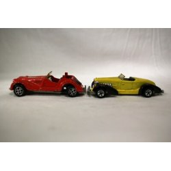 2pz  MACCHININA COLLEZIONISMO Hot Weels Auburn N°852 Majorette N°261 VINTAGE '70